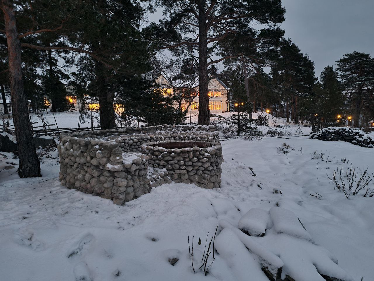 Eldstad av kullersten